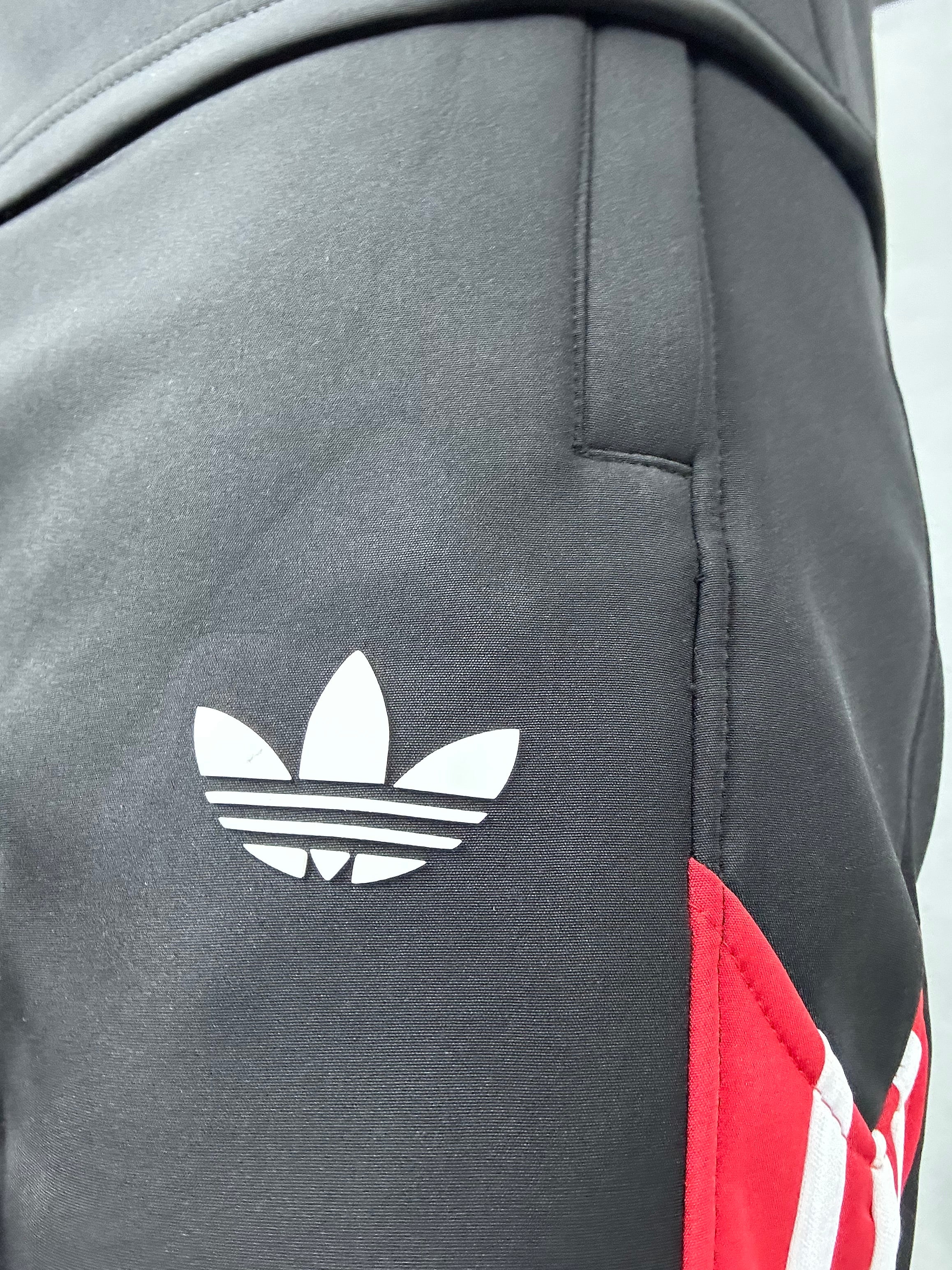 Adidas track suit V